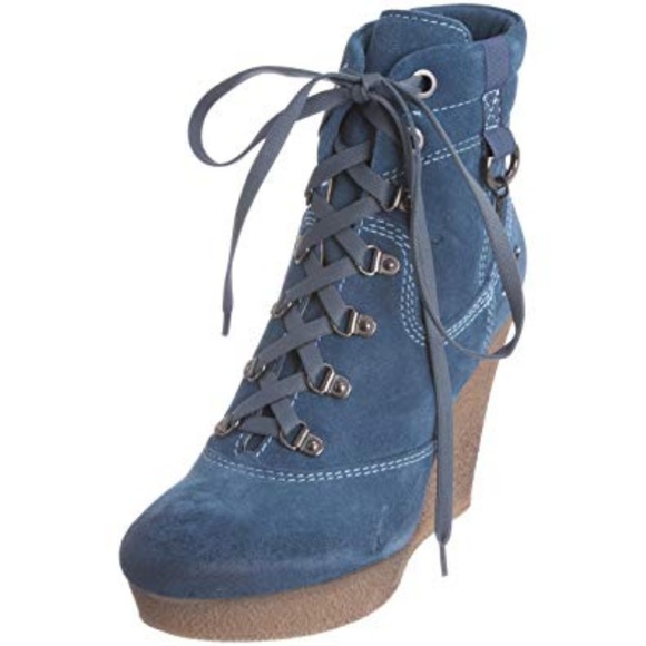 Diesel Shoes - 💕HP💕Diesel Rosko blue boots size 38